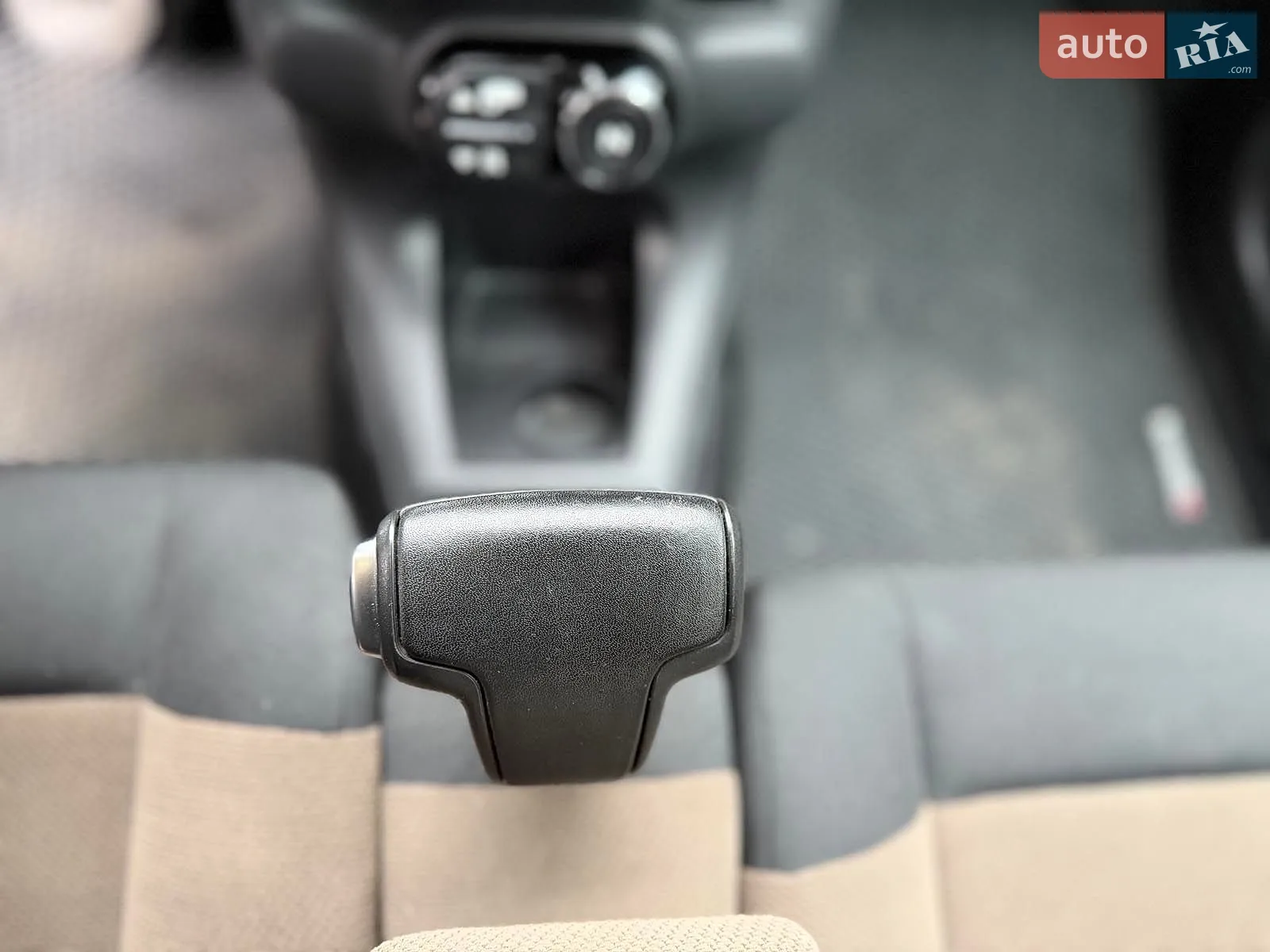 2016 Citroen C4 Cactus - мініатюра 24