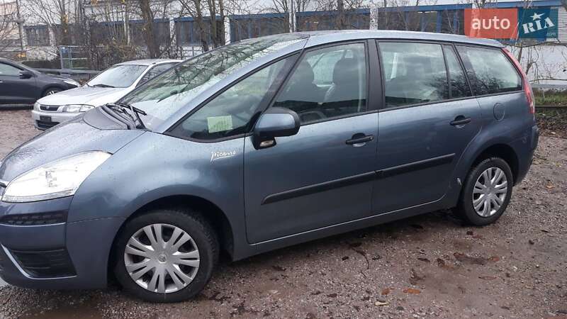 Минивэн Citroen C4 Picasso 2011 в 