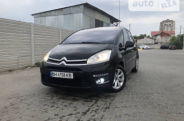 Минивэн Citroen C4 Picasso 2012 в 
