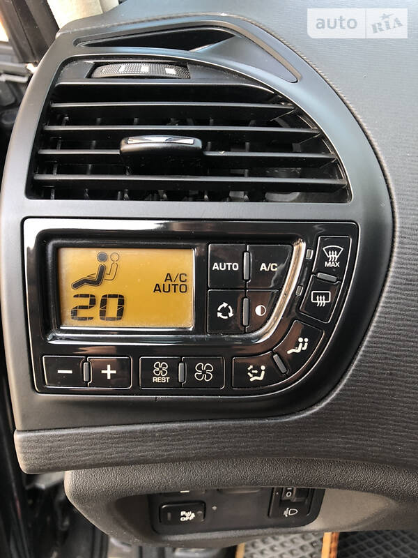 Минивэн Citroen C4 Picasso 2012 в Киеве