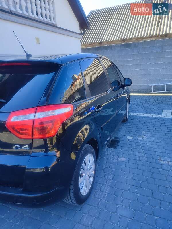 Хетчбек Citroen C4 Picasso 2010 в Львові фото 3 Хетчбек Citroen C4 Picasso 2010 в Львові