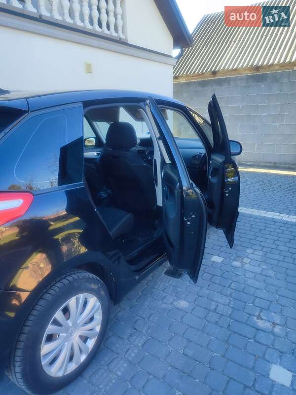 Хетчбек Citroen C4 Picasso 2010 в Львові фото 4 Хетчбек Citroen C4 Picasso 2010 в Львові