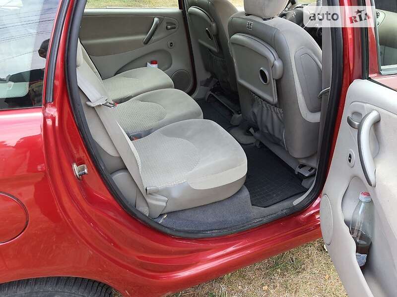 Минивэн Citroen C4 Picasso 2004 в Сумах