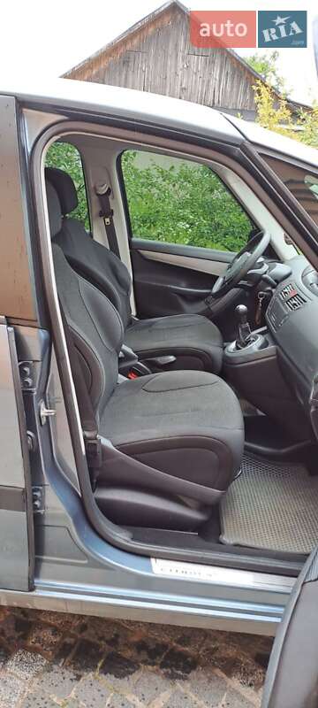 Минивэн Citroen C4 Picasso 2007 в Остроге