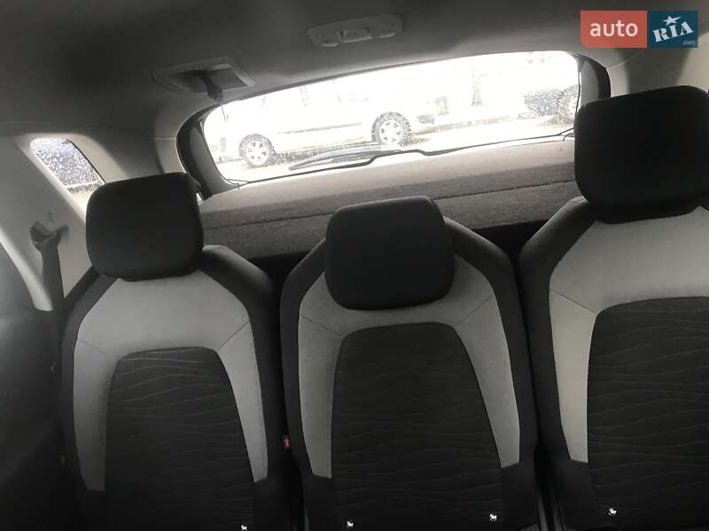 Микровэн Citroen C4 Picasso 2013 в Нетешине