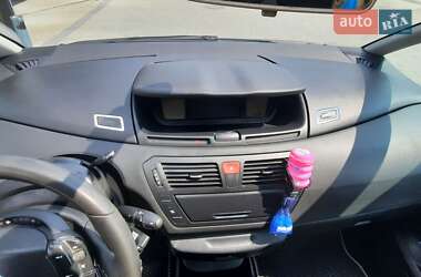 Микровэн Citroen C4 Picasso 2011 в 