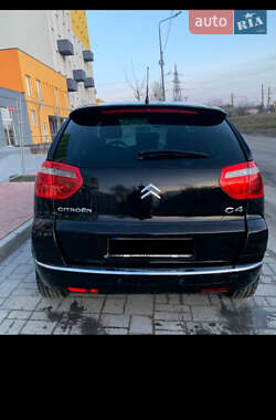 Микровэн Citroen C4 Picasso 2010 в 