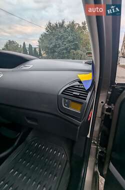 Микровэн Citroen C4 Picasso 2008 в 