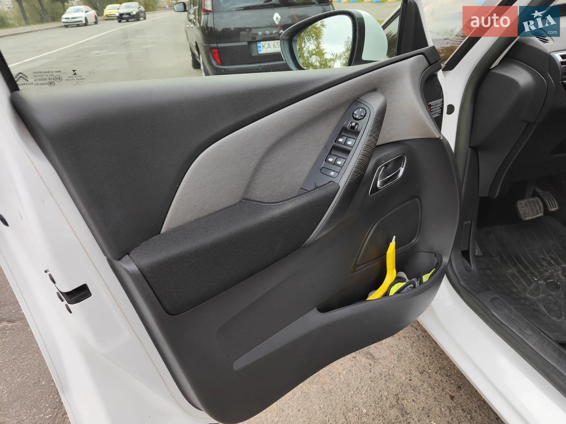 Citroen C4 Picasso 2014 VIN VF73A9HC8EJ659483 фото оголошення 17 з 31