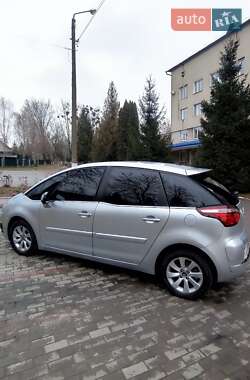 Микровэн Citroen C4 Picasso 2011 в 