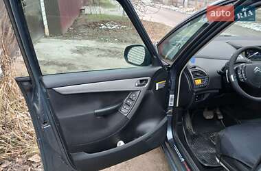 Микровэн Citroen C4 Picasso 2010 в 