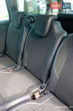 Микровэн Citroen C4 Picasso 2011 в 
