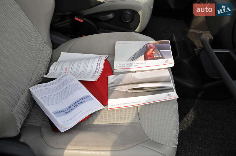 Микровэн Citroen C4 Picasso 2012 в Киеве