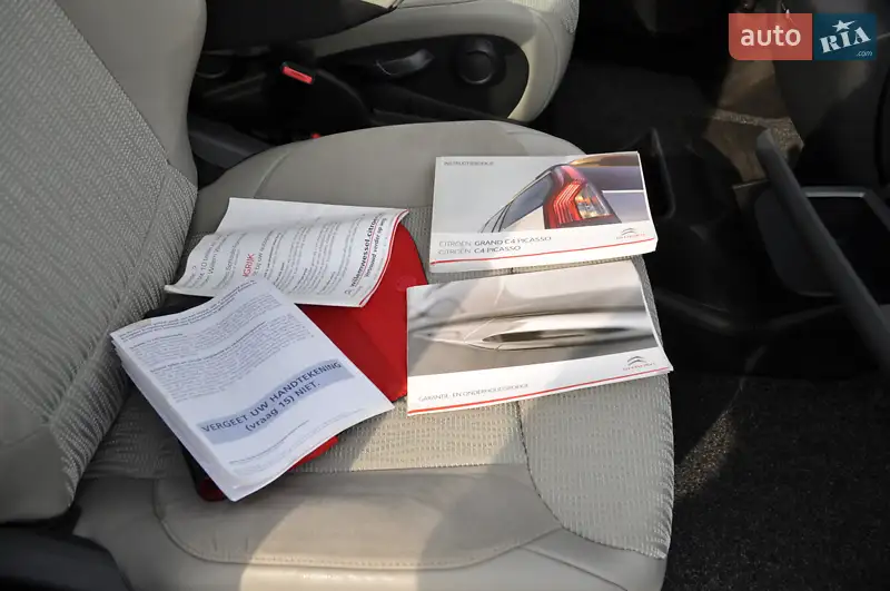 Микровэн Citroen C4 Picasso 2012 в Киеве документ