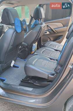 Микровэн Citroen C4 Picasso 2015 в 