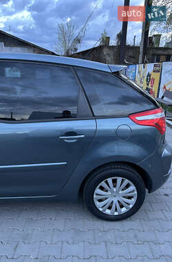 Микровэн Citroen C4 Picasso 2010 в 