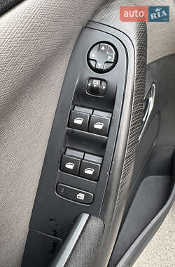 Микровэн Citroen C4 Picasso 2013 в 
