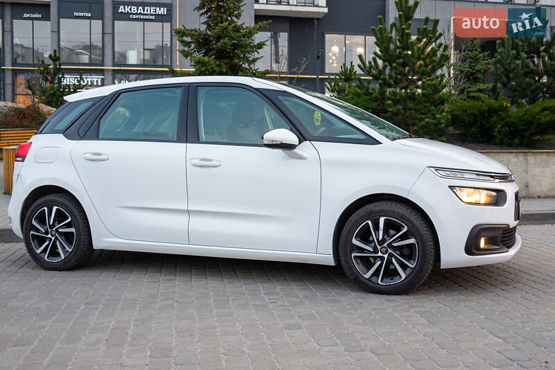 Мікровен Citroen C4 Picasso 2016 в 