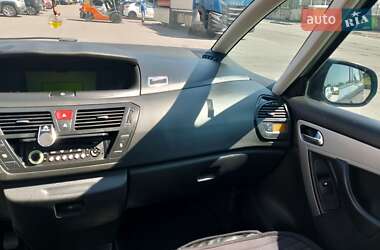 Микровэн Citroen C4 Picasso 2011 в 