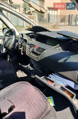 Микровэн Citroen C4 Picasso 2011 в 