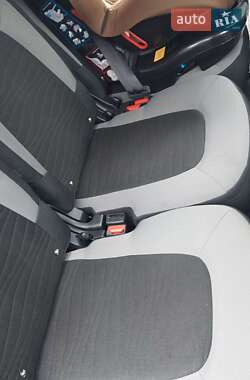 Микровэн Citroen C4 Picasso 2015 в 