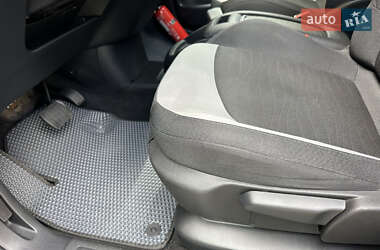 Мікровен Citroen C4 Picasso 2015 в 