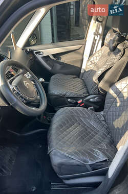 Микровэн Citroen C4 Picasso 2010 в 