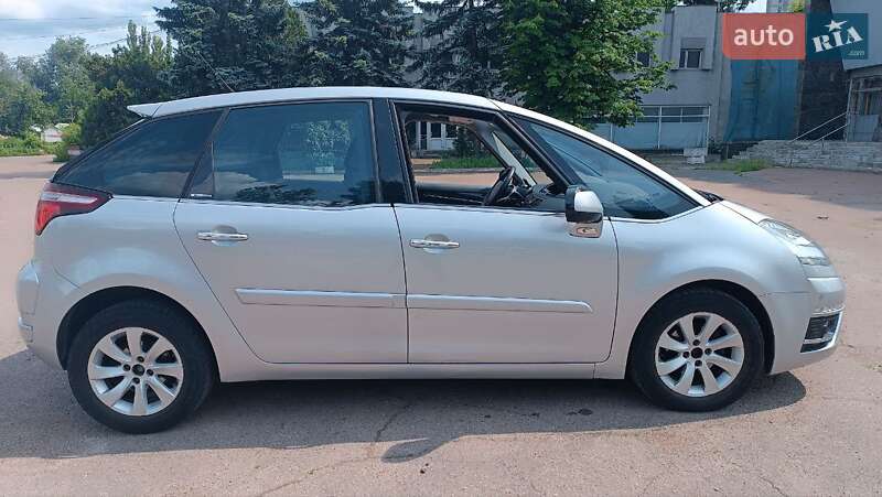 Микровэн Citroen C4 Picasso 2012 в 