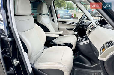 Микровэн Citroen C4 Picasso 2011 в 