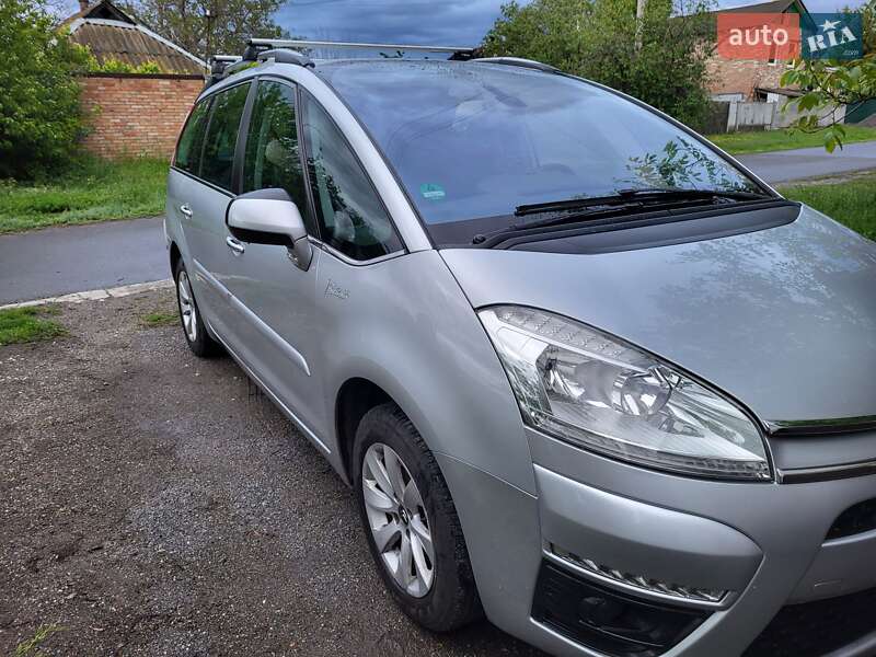 Микровэн Citroen C4 Picasso 2011 в 