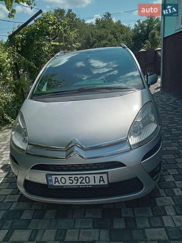 Микровэн Citroen C4 Picasso 2011 в 