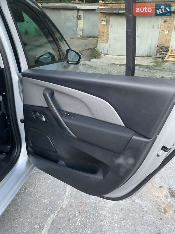 Мінівен Citroen C4 Picasso 2015 в Козятині фото 12 Мінівен Citroen C4 Picasso 2015 в Козятині