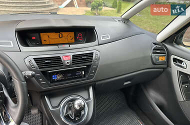 Микровэн Citroen C4 Picasso 2010 в 