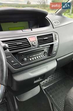 Микровэн Citroen C4 Picasso 2011 в 