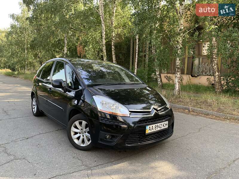 Микровэн Citroen C4 Picasso 2010 в 