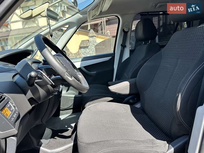 Микровэн Citroen C4 Picasso 2011 в Хмельницком фото 23 Микровэн Citroen C4 Picasso 2011 в Хмельницком