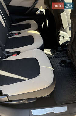 Мікровен Citroen C4 Picasso 2013 в 