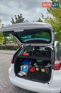 Микровэн Citroen C4 Picasso 2012 в 