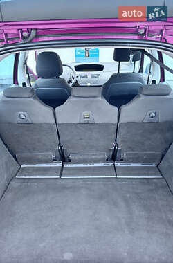 Микровэн Citroen C4 Picasso 2011 в 