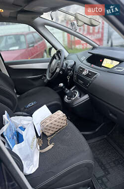Микровэн Citroen C4 Picasso 2010 в 