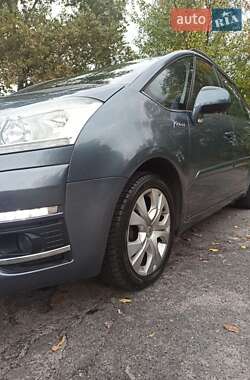 Микровэн Citroen C4 Picasso 2011 в 