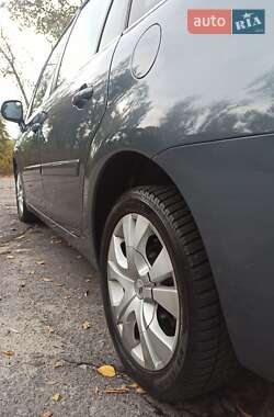 Микровэн Citroen C4 Picasso 2011 в 