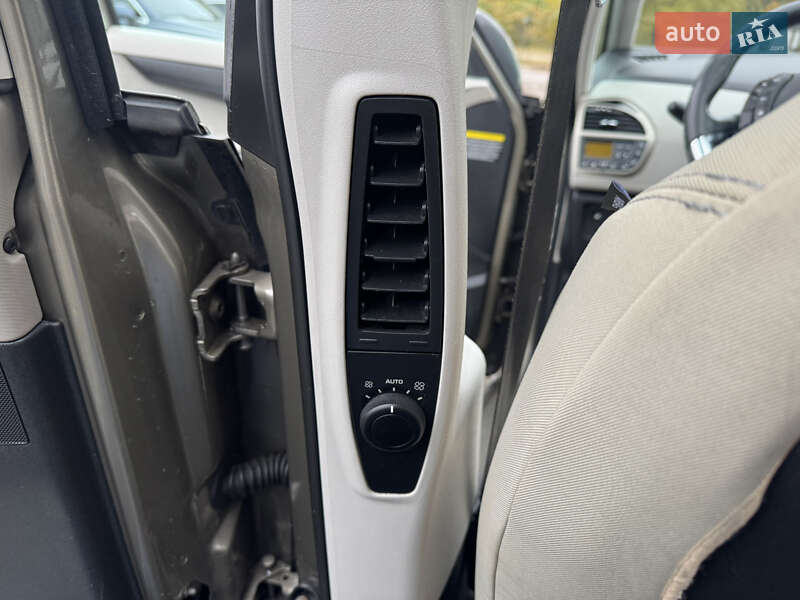 Микровэн Citroen C4 Picasso 2008 в Полтаве фото 31 Микровэн Citroen C4 Picasso 2008 в Полтаве