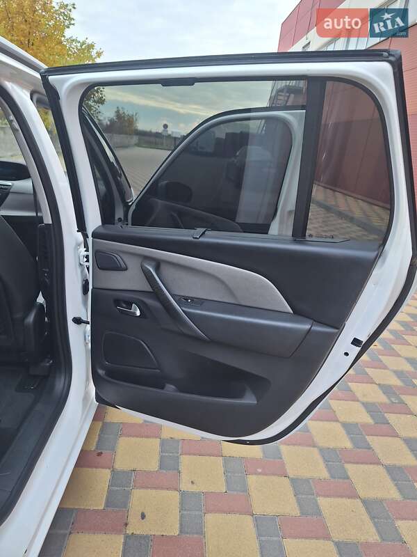 Микровэн Citroen C4 Picasso 2015 в Гайсине фото 12 Микровэн Citroen C4 Picasso 2015 в Гайсине