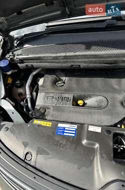 Микровэн Citroen C4 Picasso 2013 в 