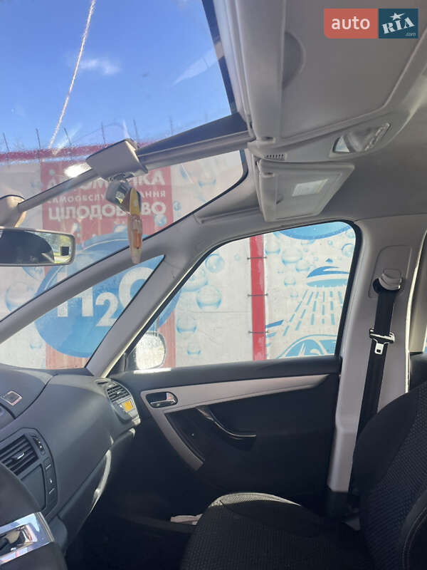 Микровэн Citroen C4 Picasso 2010 в Черновцах