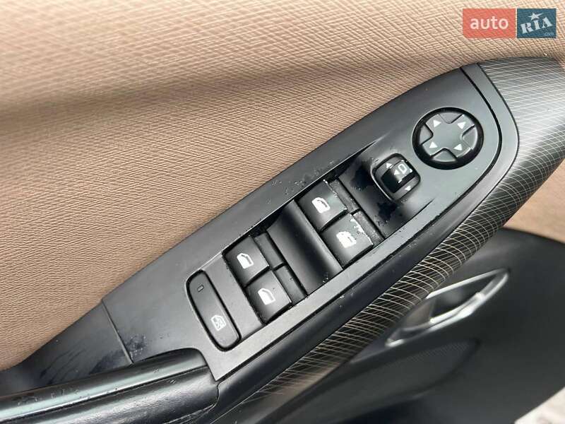 Мікровен Citroen C4 Picasso 2014 в Львові фото 16 Мікровен Citroen C4 Picasso 2014 в Львові