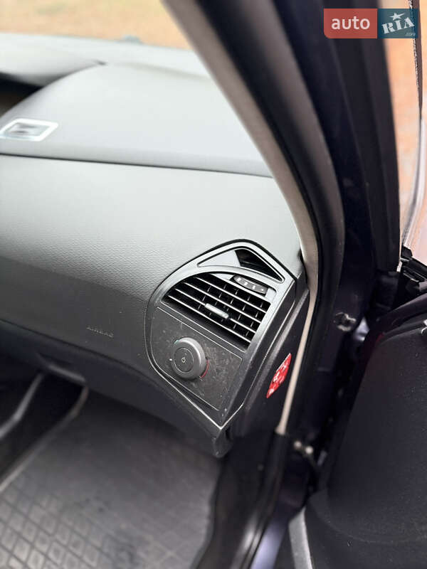 Микровэн Citroen C4 Picasso 2008 в Бродах фото 17 Микровэн Citroen C4 Picasso 2008 в Бродах