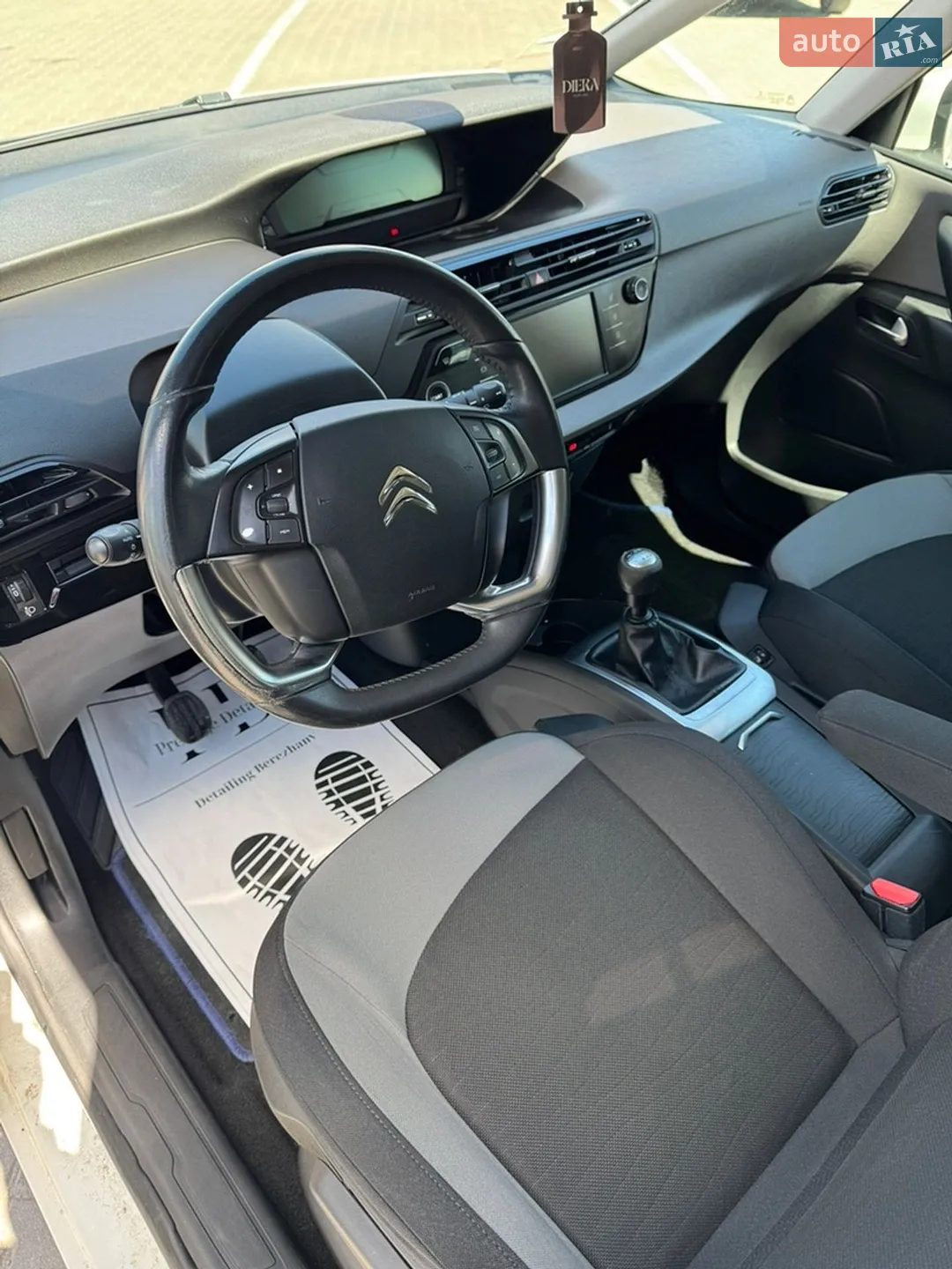 2015 Citroen C4 Picasso - мініатюра 16