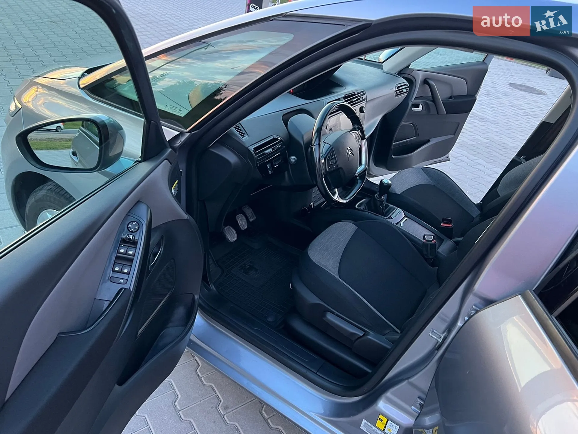 2016 Citroen C4 Picasso - мініатюра 21